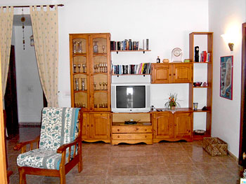 Wohnzimmer mit SAT-TV Wohnzimmer mit SAT-TV