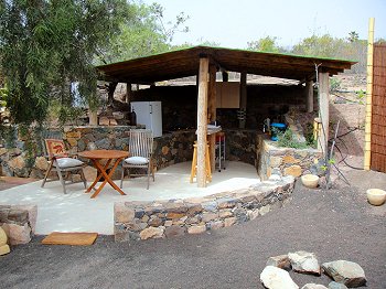 Außenküche und Terrasse Außenküche und Terrasse