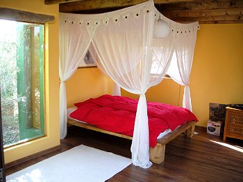 Schlafzimmer mit Doppelbett Schlafzimmer mit Doppelbett