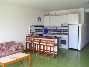 Ferienwohnung, am Hafen, auf Gran Canaria in Puerto de Mog�n - Wohnk�che von Ihrer Ferienwohnung