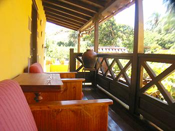 Möblierter Balkon