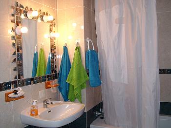 Bad mit Badewanne Bad mit Badewanne