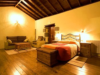 Schlafzimmer mit Doppelbett Schlafzimmer mit Doppelbett