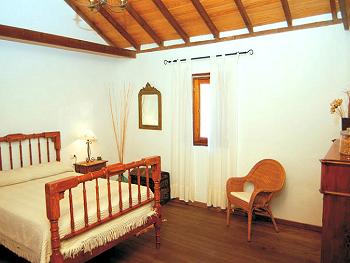 Schlafzimmer mit Doppelbett Schlafzimmer mit Doppelbett