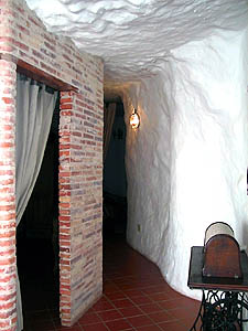 Ferienhaus auf Gran Canaria bei Artenara, ein typisch canarisches H&ouml;hlenhaus f&uuml;r bis 5 Personen