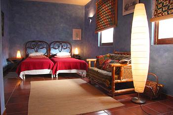 Doppelzimmer (oben) Doppelzimmer (oben)
