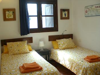Schlafzimmer mit 2 Einzelbetten Schlafzimmer mit 2 Einzelbetten