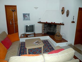 Wohnraum mit Kamin Wohnraum mit Kamin