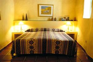 Schlafzimmer mit Doppelbett Schlafzimmer mit Doppelbett