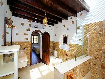 Schlafzimmer mit Bad en Suite Schlafzimmer mit Bad en Suite