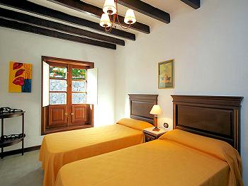 Schlafzimmer mit 2 Einzelbetten Schlafzimmer mit 2 Einzelbetten