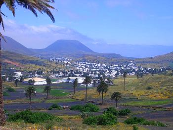 Blick über Haria im Norden von Lanzarote Blick über Haria im Norden von Lanzarote