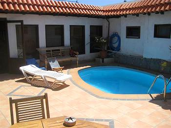 Ferienwohnung mit Pool Ferienwohnung mit Pool