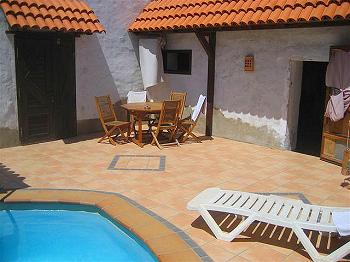 Sonnenterrasse am Pool Sonnenterrasse am Pool