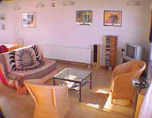 Wohnraum mit SAT-TV