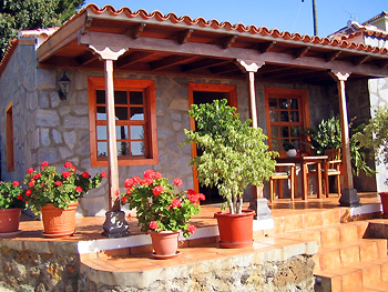 Ferienhaus mit überdachter Terrasse