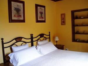 Schlafzimmer mit Doppelbett Schlafzimmer mit Doppelbett