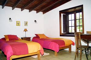 Schlafzimmer mit 2 Einzelbetten