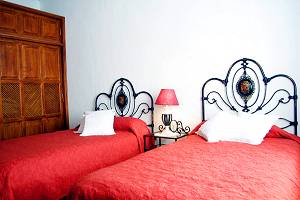 Schlafzimmer mit 2 Einzelbetten