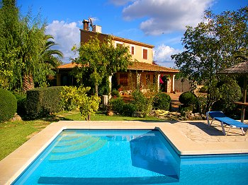 Finca mit Pool für 6 Personen Finca mit Pool für 6 Personen