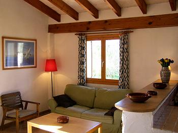 Wohnzimmer mit SAT-TV Wohnzimmer mit SAT-TV