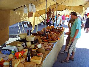 Ein Wochenmarkt Ein Wochenmarkt