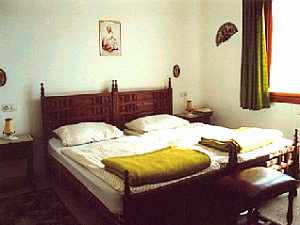 Schlafzimmer mit 2 Einzelbetten Schlafzimmer mit 2 Einzelbetten