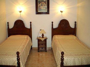 Schlafzimmer mit getrennten Betten Schlafzimmer mit getrennten Betten