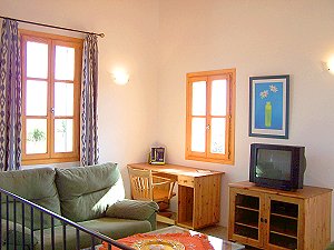 Wohnzimmer mit SAT-TV Wohnzimmer mit SAT-TV