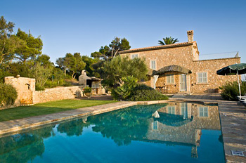 Privates Ferienhaus mit Pool