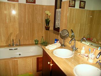 Bad mit Badewanne Bad mit Badewanne