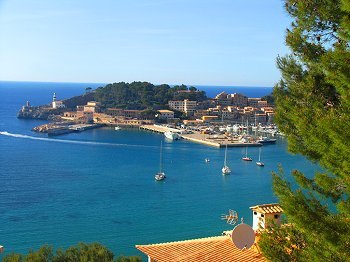 Meerblick auf die Bucht von Port de Soller Meerblick auf die Bucht von Port de Soller