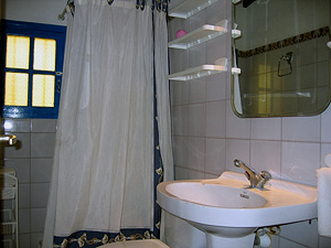 Bad mit Dusche Bad mit Dusche