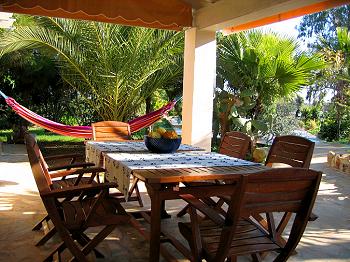 Überdachte Terrasse
