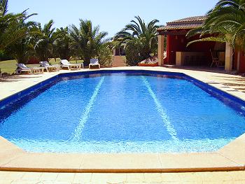 Ferienhaus mit Pool Ferienhaus mit Pool