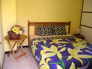 Schlafzimmer mit Doppelbett Schlafzimmer mit Doppelbett