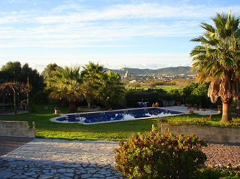 Ferienwohnung mit Pool Ferienwohnung mit Pool
