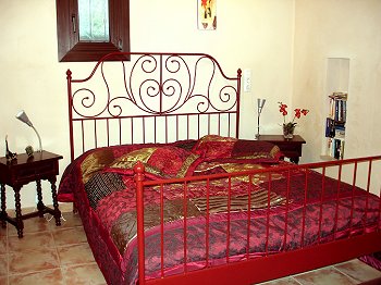 Schlafzimmer mit französischem Bett Schlafzimmer mit französischem Bett
