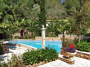 Gemeinschaftspool und Sonnenterrasse Gemeinschaftspool und Sonnenterrasse