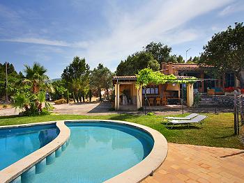 Ferienhaus mit Pool Ferienhaus mit Pool