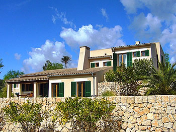 Designer-Finca mit Pool