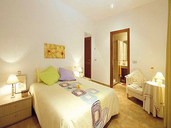 Schlafzimmer mit Bad en Suite Schlafzimmer mit Bad en Suite