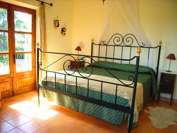 Schlafzimmer mit Doppelbett Schlafzimmer mit Doppelbett