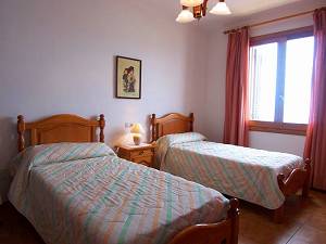 Schlafzimmer mit Doppelbett