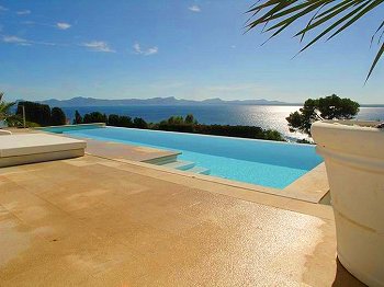 Mallorca Villa Alcanada mit Pool Mallorca Villa Alcanada mit Pool