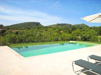 Ferienhaus mit Pool Ferienhaus mit Pool