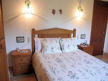 Schlafzimmer mit Doppelbett Schlafzimmer mit Doppelbett