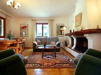 Wohnzimmer mit SAT-TV Wohnzimmer mit SAT-TV