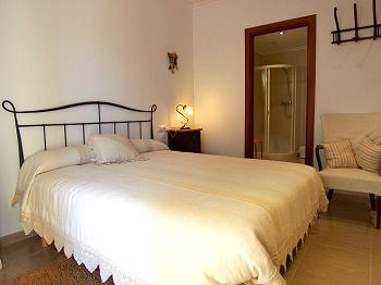 Schlafzimmer mit französischem Bett Schlafzimmer mit französischem Bett