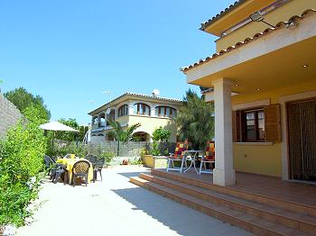 Ferienhaus in ruhiger Wohngegend Ferienhaus in ruhiger Wohngegend